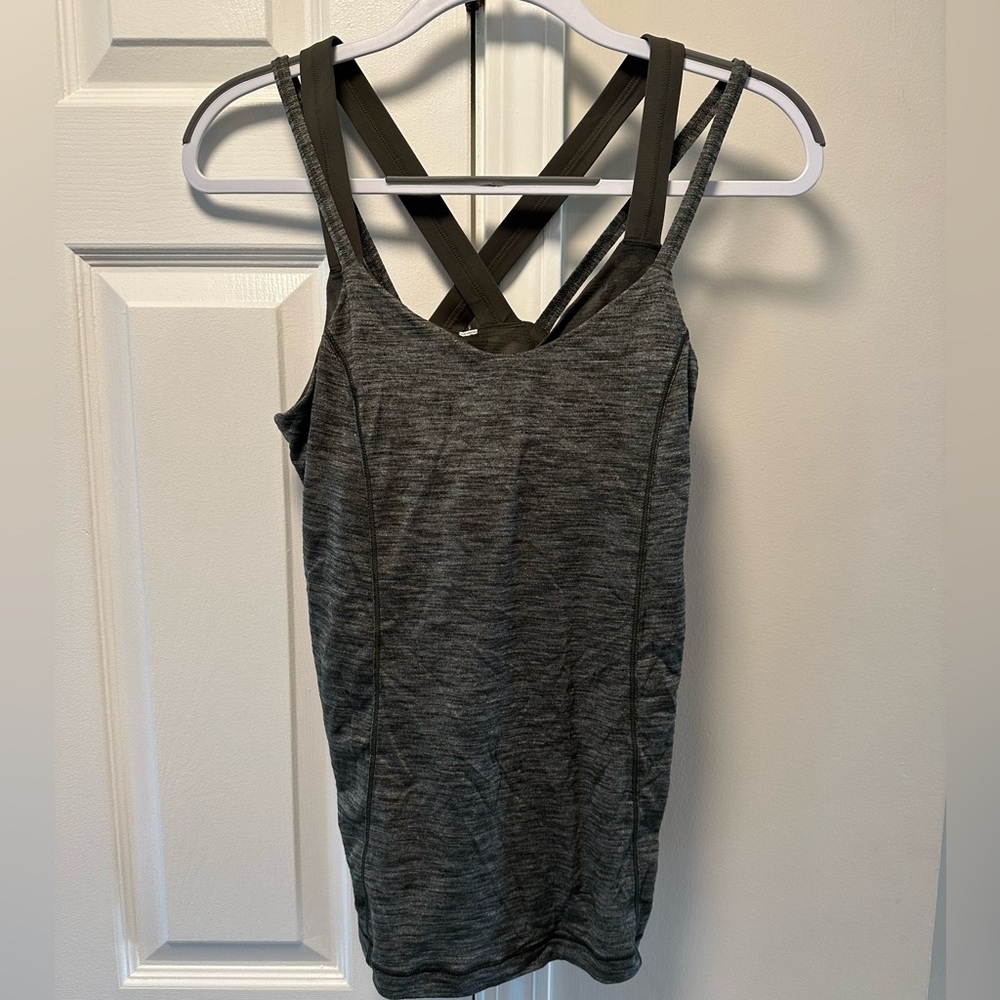 Lululemon tank top